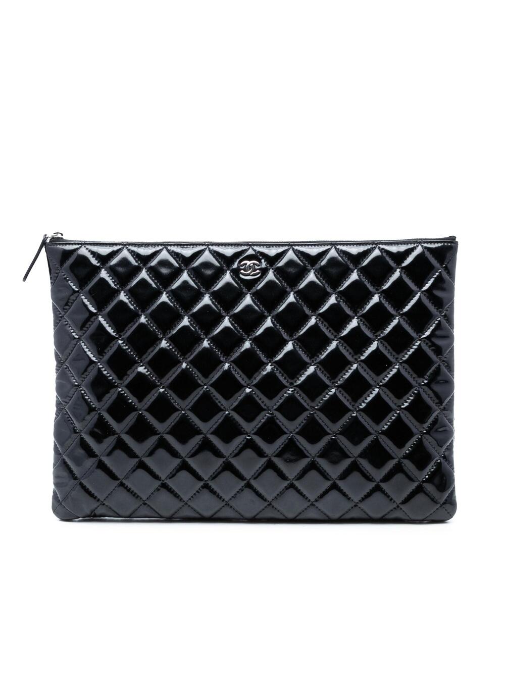 Chanel O Case Clutch Quilted Patent #274717C10B - Picture 1 of 7